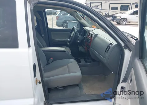 2005 Dodge Dakota Slt z USA, uszkodzony, nr VIN 1D7HW42N55S276077